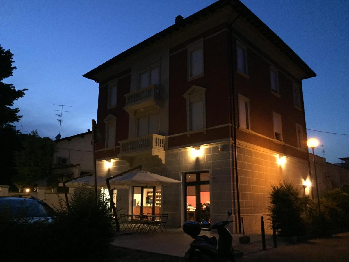 Mistica Space Apartment Reggio Emilia Ngoại thất bức ảnh