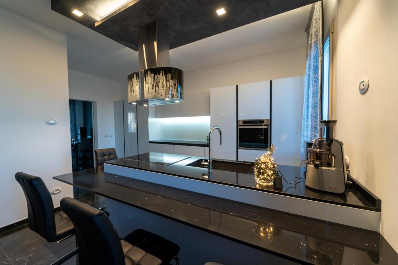Mistica Space Apartment Reggio Emilia Ngoại thất bức ảnh