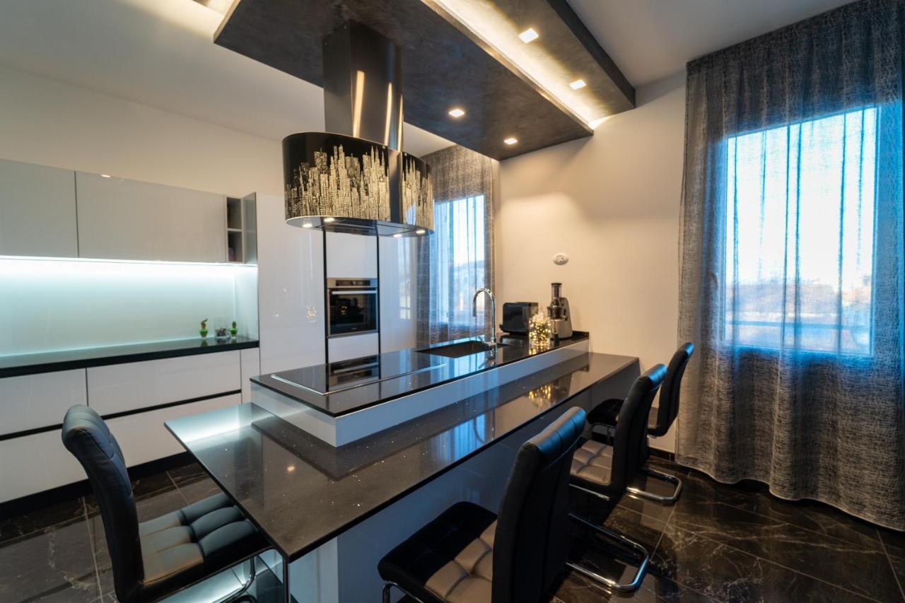 Mistica Space Apartment Reggio Emilia Ngoại thất bức ảnh